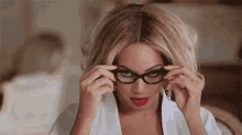 Yonce GIF - Beyonce Glasses Sexy GIFs