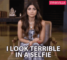 I Look Terrible In A Selfie Shilpa Shetty GIF - I Look Terrible In A Selfie Shilpa Shetty Pinkvilla GIFs