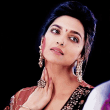 Bollywood Actress GIF - Bollywood Actress Touch Neck GIFs