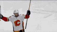 Calgary Flames Elias Lindholm GIF - Calgary Flames Elias Lindholm Clapping GIFs