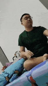 Legend Pushup Legendlee GIF - Legend Pushup Legendlee Bed GIFs