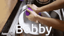 Robbo Bobby GIF - Robbo Bobby Fumo GIFs