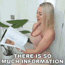 There Is So Much Information Tracy Kiss GIF - There Is So Much Information Tracy Kiss Theres A Lot Of Information GIFs