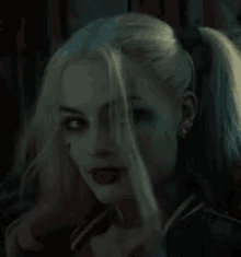 Harley Harley Quinn GIF - Harley Harley Quinn Shh GIFs
