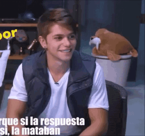 Gonza Gravano Listen GIF - Gonza Gravano Listen Humor - Discover ...