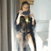 Mirror Selfie Debora Spiga GIF - Mirror Selfie Debora Spiga Debby Arts GIFs