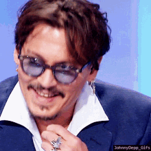 Johnny Depp Ce Posta Per Te GIF - Johnny Depp Ce Posta Per Te Hair GIFs