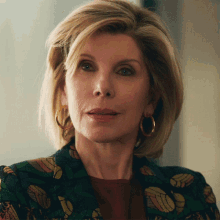 Look Up And Down Diane Lockhart GIF - Look Up And Down Diane Lockhart The Good Fight GIFs