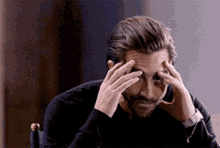 What Are You Talking About Jake Gyllenhaal GIF - What Are You Talking About Jake Gyllenhaal Headache GIFs