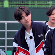 kim taehyung bts tennis1