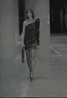 Charlotte Gainsbourg Walking GIF - Charlotte Gainsbourg Walking Legs GIFs