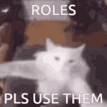 Roles Snicker GIF - Roles Snicker Utos GIFs
