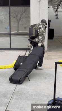 Cold Outside GIF - Cold Outside Baggage GIFs