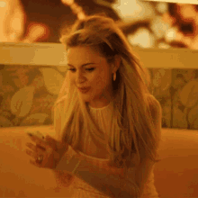 Pick Up The Phone Kelsea Ballerini GIF - Pick Up The Phone Kelsea Ballerini If You Go Down Im Goin Down Too Song GIFs
