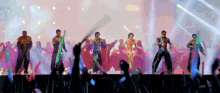 Dancing Shah Rukh Khan GIF - Dancing Shah Rukh Khan Deepika Padukone GIFs
