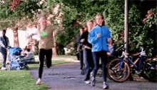 Phoebe Run GIF - Phoebe Run Running GIFs