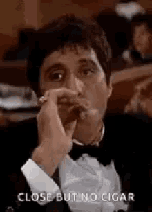 Scarface Tony Montana GIF - Scarface Tony Montana Al Pacino GIFs