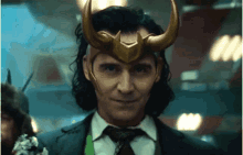 Loki Tom Hiddleston GIF - Loki Tom Hiddleston Attitude GIFs