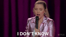 I Don'T Know Taylor Tomlinson GIF - I Don'T Know Taylor Tomlinson Taylor Tomlinson Have It All GIFs