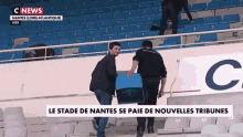 Antoine Rougier Pouce GIF - Antoine Rougier Pouce Thumbs Up GIFs