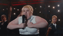 Fat Amy Rebel Wilson GIF - Fat Amy Rebel Wilson Pitch Perfect GIFs