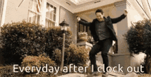 Everyday Clock Out GIF - Everyday Clock Out Work GIFs