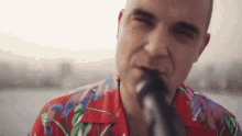 Robbie Williams The Finger GIF - Robbie Williams The Finger Hand Gestures GIFs