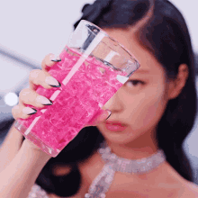 Check Out This Drink Jennie GIF - Check Out This Drink Jennie Jennie Kim GIFs