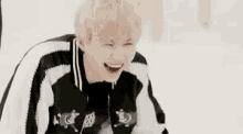 Happy Kpop GIF - Happy Kpop Laughing GIFs