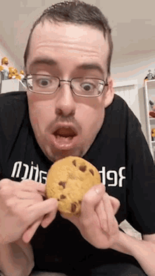 Eating A Cookie Ricky Berwick GIF - Eating A Cookie Ricky Berwick Therickyberwick GIFs