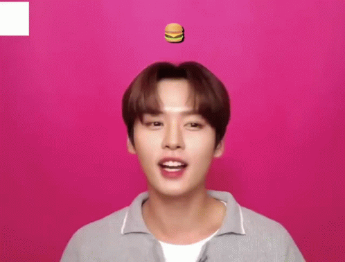 Lee Know GIF - Lee Know - Discover & Share GIFs