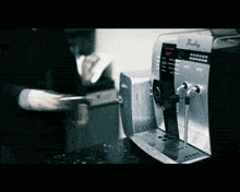 Alan Wake Scratch GIF - Alan Wake Scratch Coffee GIFs