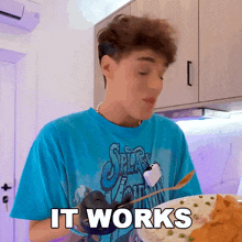 It Works Raphael Gomes GIF - It Works Raphael Gomes It Works Really Well GIFs