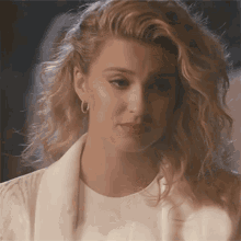 Lonely Tori Kelly GIF - Lonely Tori Kelly Sorry Would Go A Long Way Song GIFs