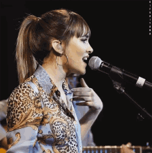 Angry Aitana Ocaña GIF - Angry Aitana Ocaña Aitana Stage GIFs