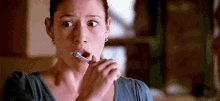 Greys Anatomy Lexie Grey GIF - Greys Anatomy Lexie Grey Brushing Teeth GIFs