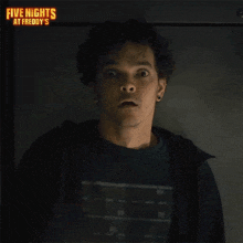 Scared Carl GIF - Scared Carl Five Nights At Freddy'S GIFs