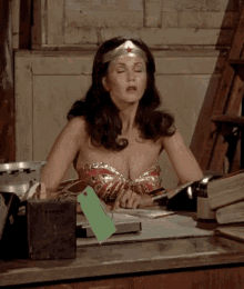 Wonder Woman Looking Around GIF - Wonder Woman Looking Around What Is Going On GIFs