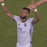 Sign Of The Cross Rodrigues GIF - Sign Of The Cross Rodrigues San Jose Earthquakes GIFs