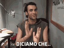 Diciamo Che Marco Mengoni GIF - Diciamo Che Marco Mengoni Lets Say That GIFs