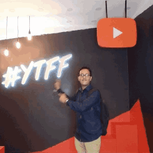 Presenting Pointing GIF - Presenting Pointing Youtube GIFs