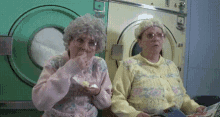 Fizzogs Grannies GIF - Fizzogs Grannies Eating GIFs