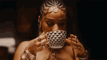 Drinking Nia Sultana GIF - Drinking Nia Sultana Ambience Song GIFs
