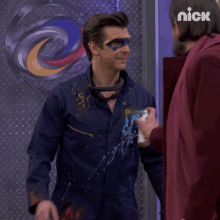 Spray Painting Ray Manchester GIF - Spray Painting Ray Manchester Henry Danger GIFs