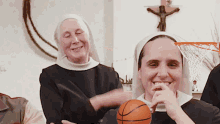 Nun Basketball GIF - Nun Basketball Mcfly Et Carlito GIFs
