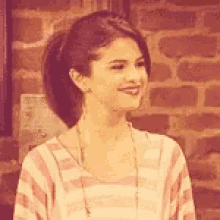 Selena Gomez Nodding GIF - Selena Gomez Nodding Yes GIFs