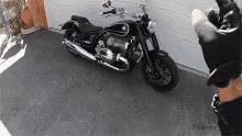 Check This Out Motorcyclist GIF - Check This Out Motorcyclist Bmw R18 GIFs
