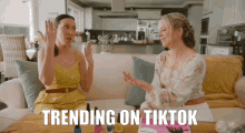 Loretta Walsh Tegan Moss GIF - Loretta Walsh Tegan Moss Trending On Tiktok GIFs