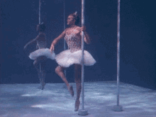 Esther Williams Million Dollar Mermaid GIF - Esther Williams Million Dollar Mermaid Water Ballet GIFs