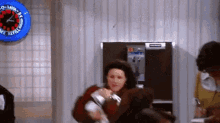 Seinfeld Elaine Benes GIF - Seinfeld Elaine Benes Toilet Paper GIFs